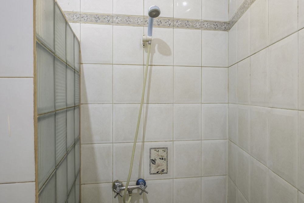 Deluxe Twin Room - Photo 9