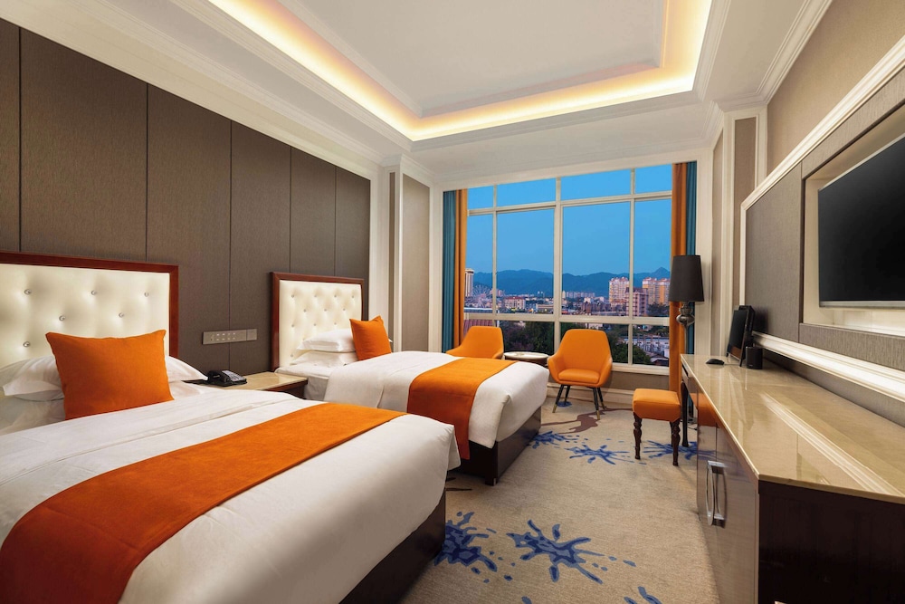 Deluxe Room, 2 Twin Beds, Non Smoking