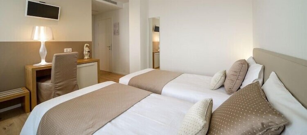 Superior Double Room, Valley View photo 1