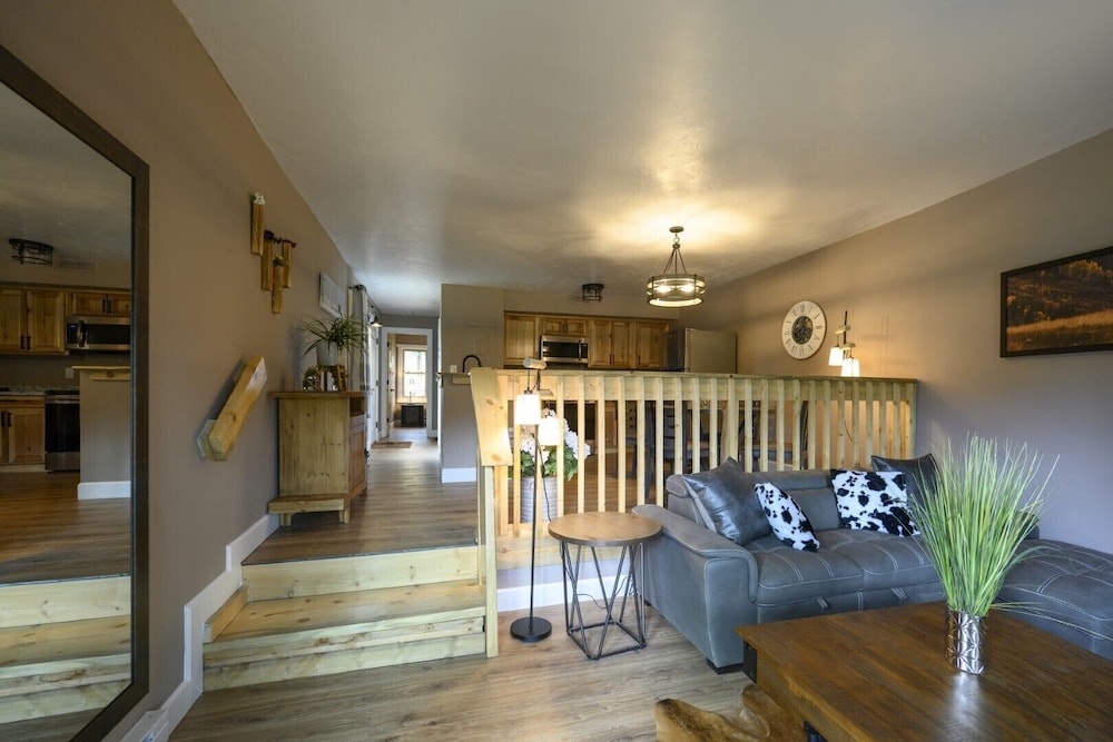 Condo, 1 Bedroom, 2 Bathrooms photo 1