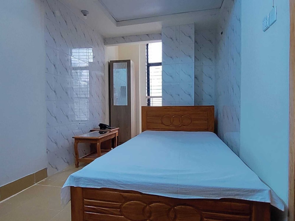 Deluxe Single Room, Balcony, City View photo 3