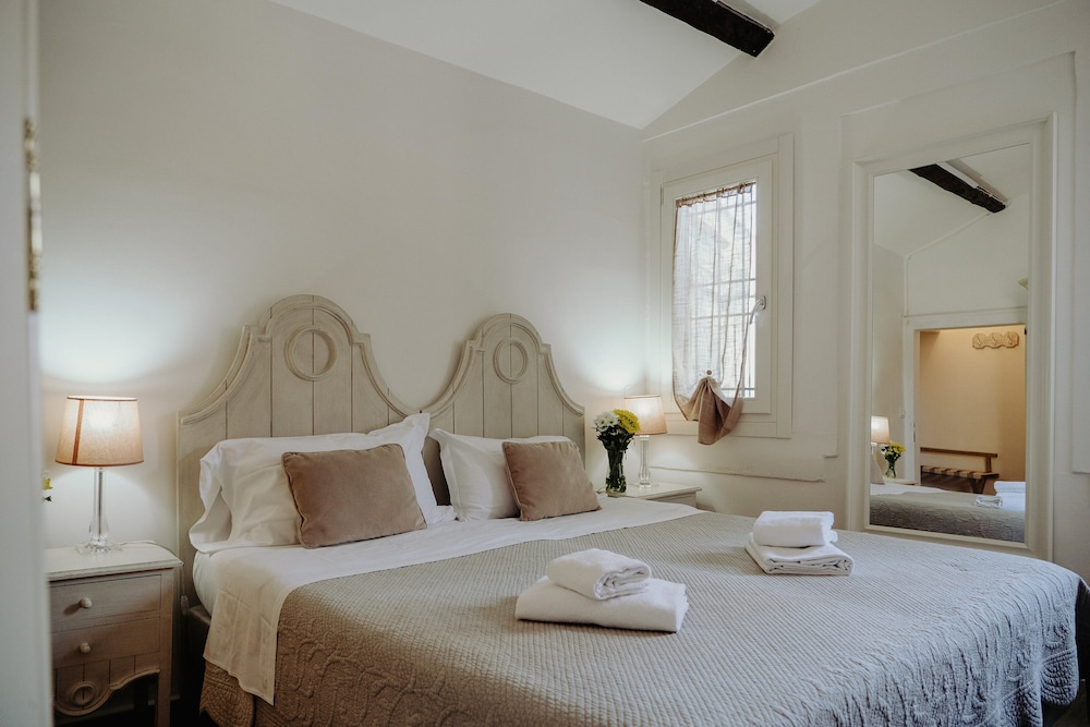 Panoramic Double or Twin Room photo 3