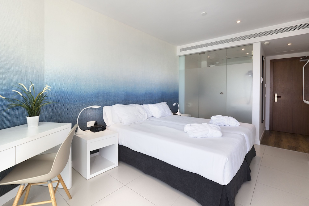 Premium Double Room, Balcony, Sea View - Photo 6