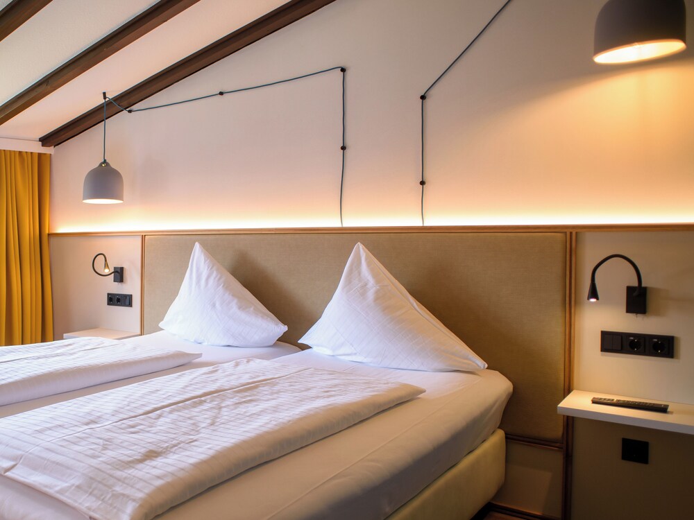 Standard Double or Twin Room photo 1