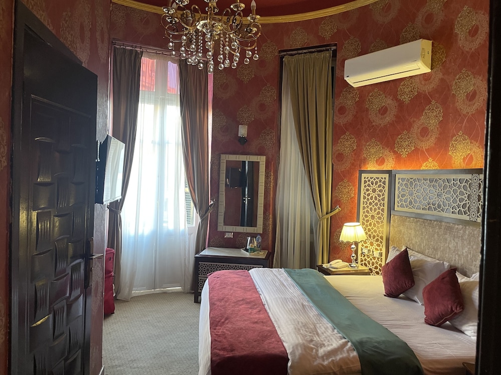 Honeymoon Room
