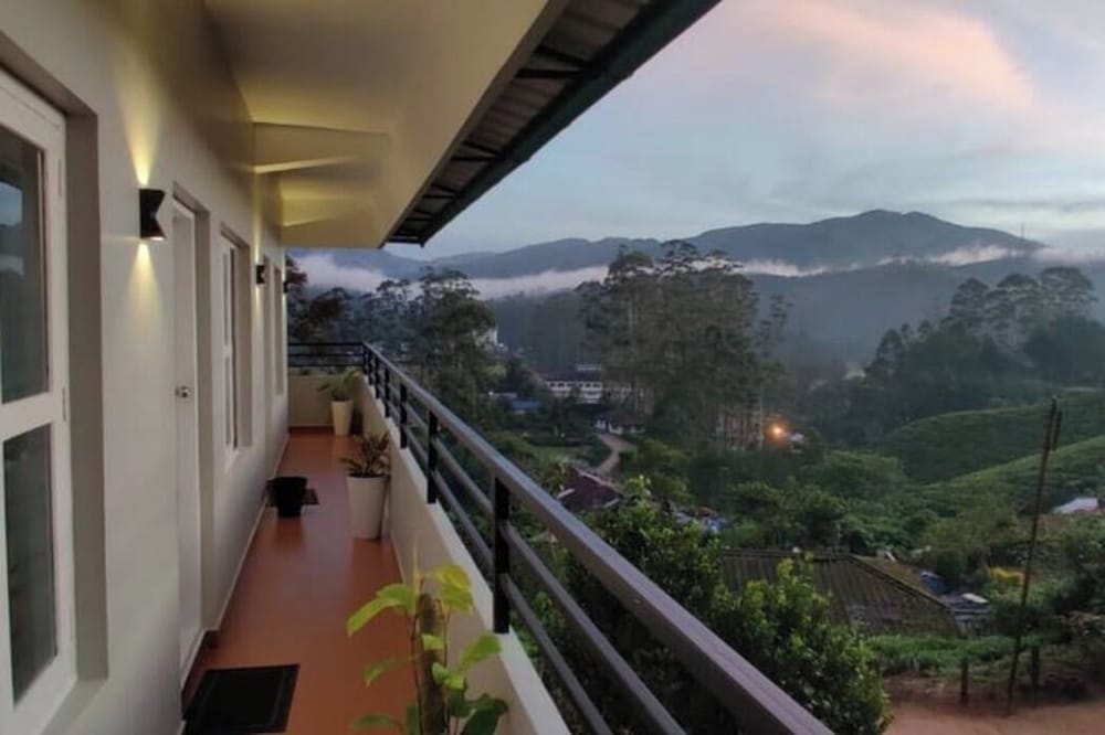 Deluxe Double or Twin Room, Mountain View photo 2