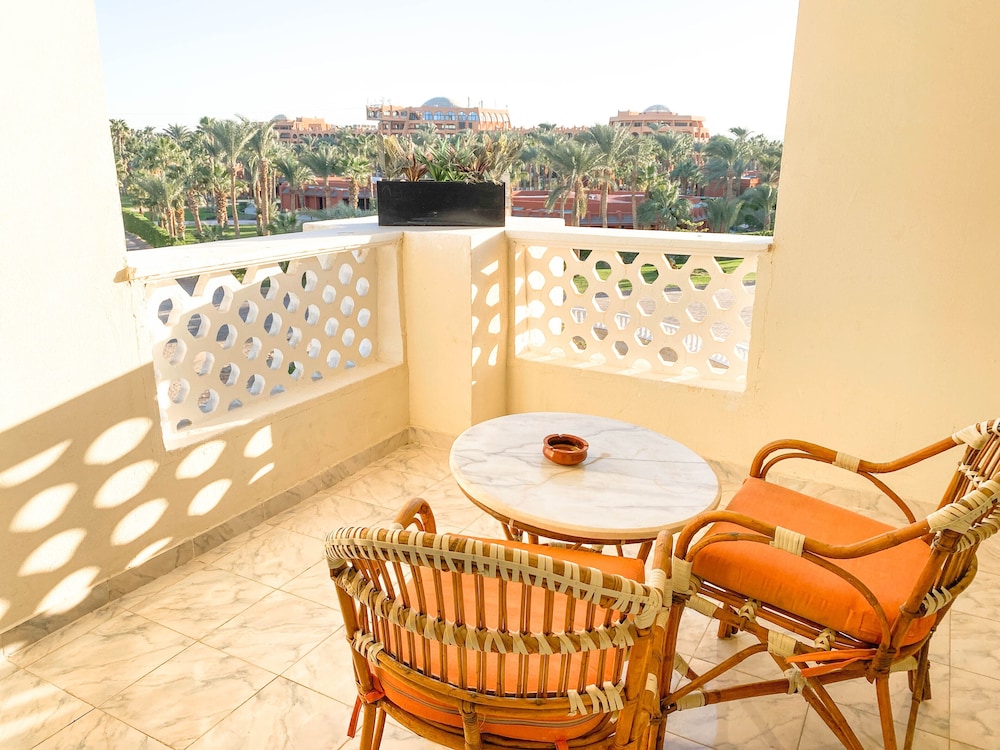 Classic Double or Twin Room, 1 Bedroom, Garden View - Photo 8