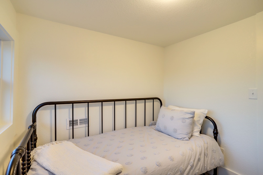 House (4 Bedrooms) photo 2