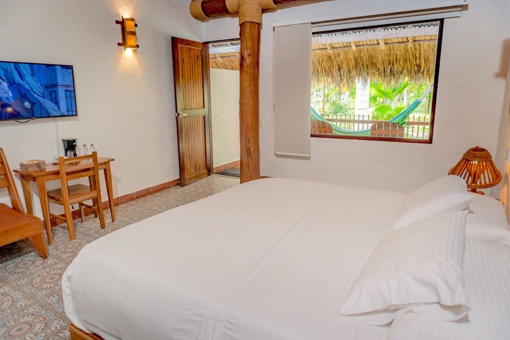 Deluxe Room, Garden View photo 2