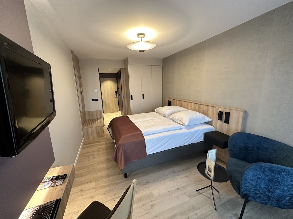 Design Double Room, 1 Queen Bed