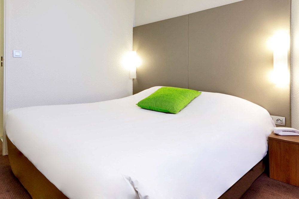 Standard Room, Multiple Beds photo 1