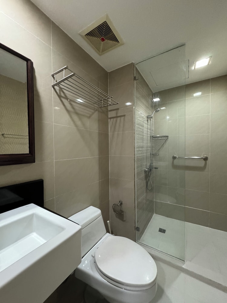 Deluxe Studio Suite photo 2