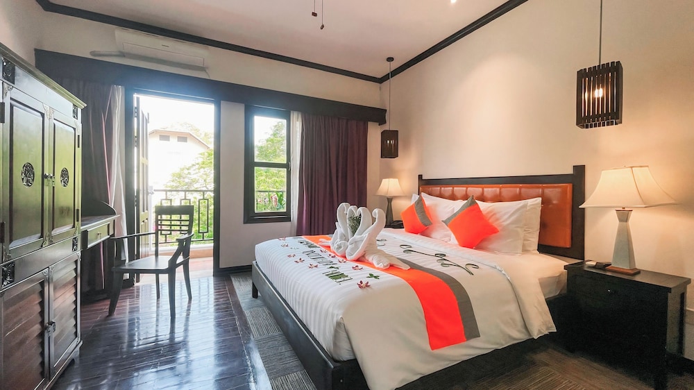 Deluxe Double or Twin with Balcony