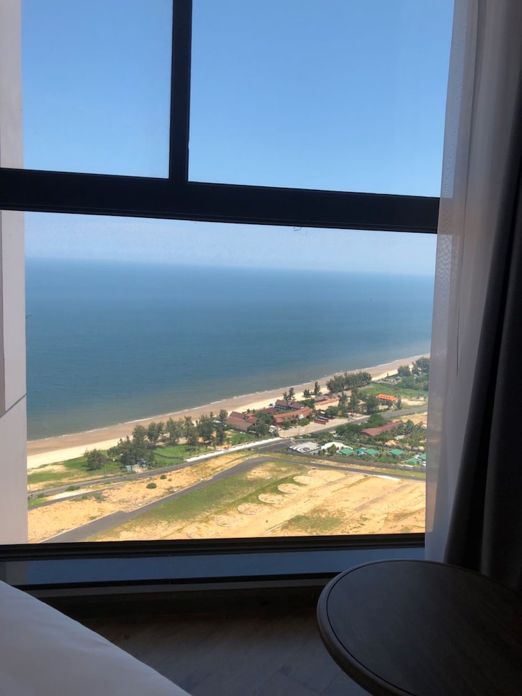 Superior Triple Room, Beach View photo 3