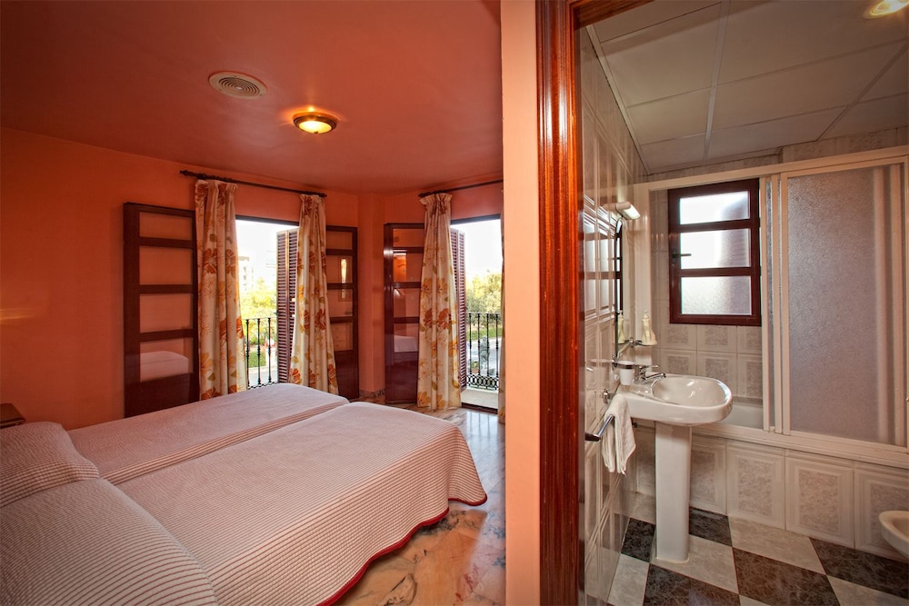 Single Room photo 2