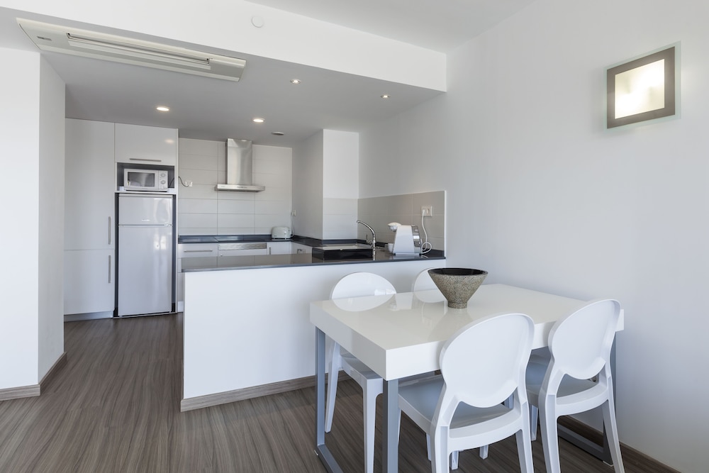 Junior Suite, Partial Sea View (1 Adult) photo 3