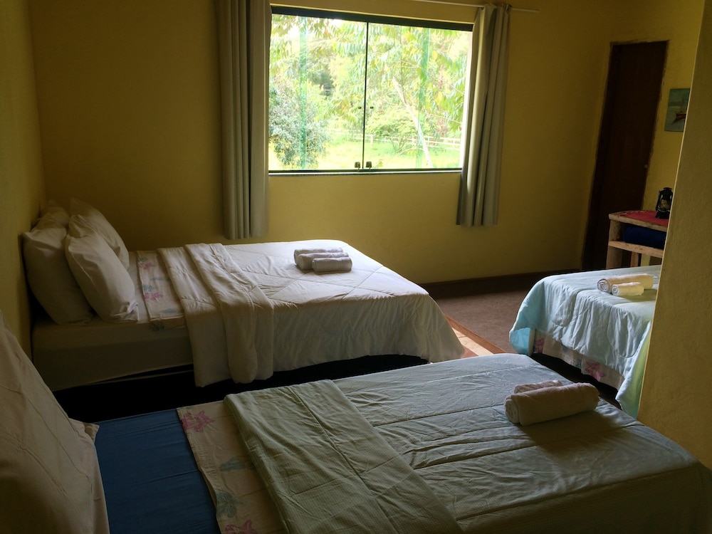 Business Quadruple Room, Ensuite, Mountain View (03) photo 3