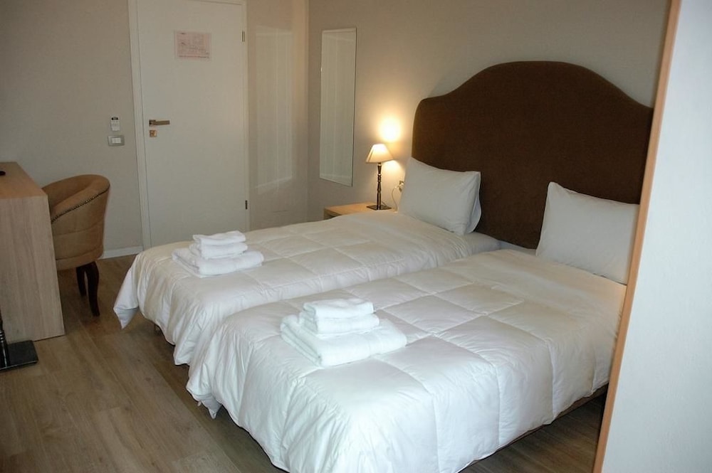 Standard Twin Room photo 1
