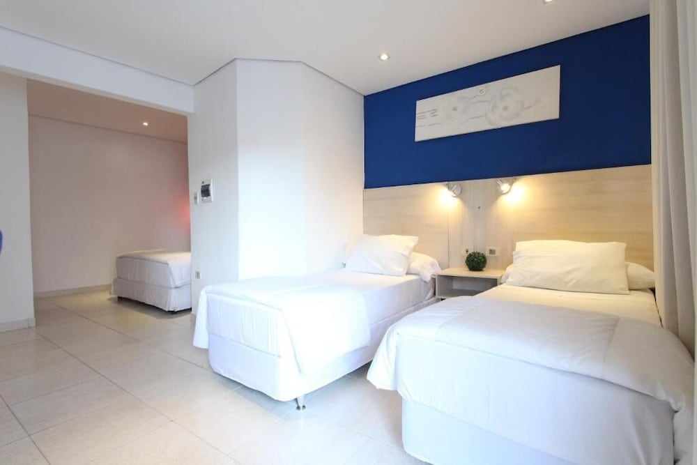 Habitacion cuadruple photo 1