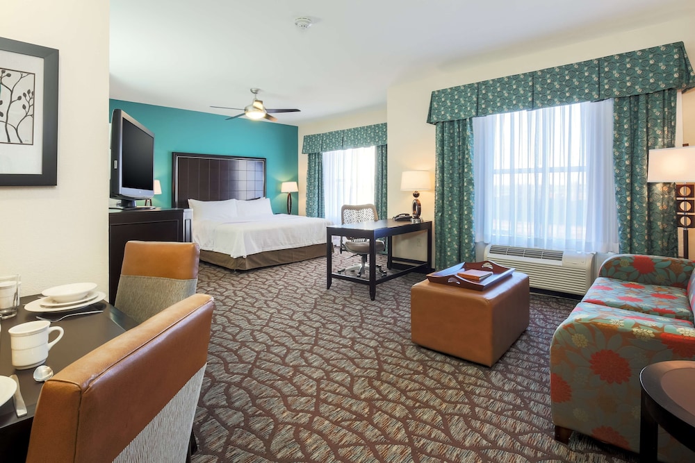 Studio, 1 Queen Bed, Accessible, Bathtub (Mobility & Hearing) photo 1
