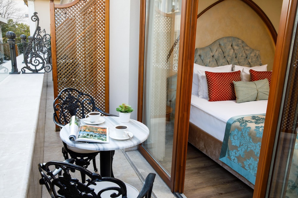 Luxury Room, Terrace - Photo 2