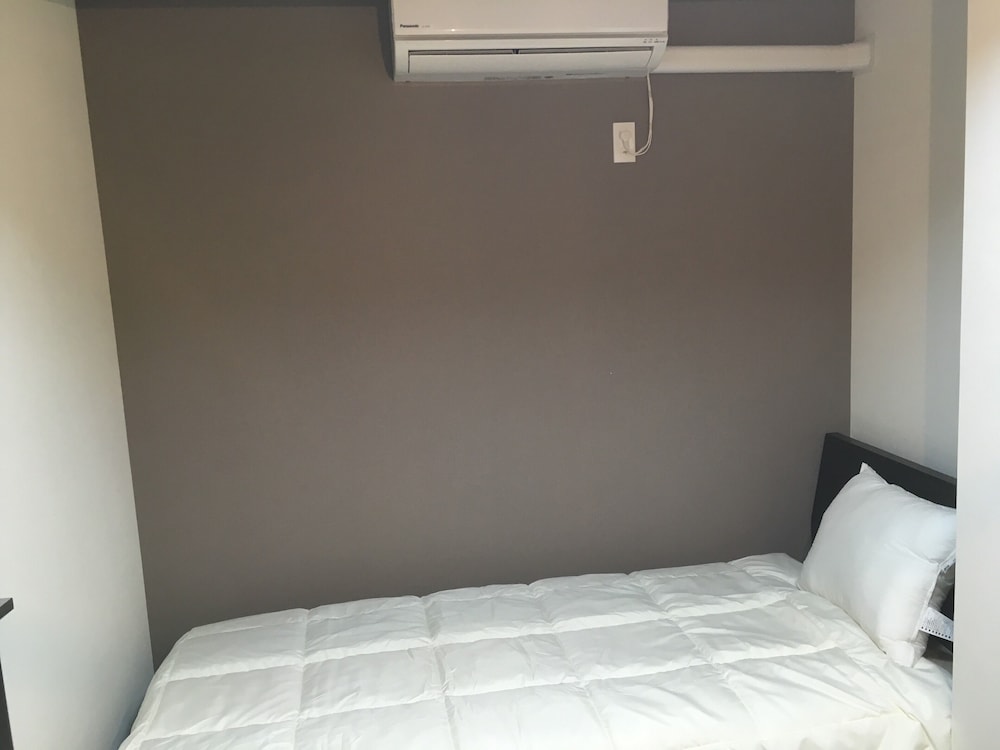 Standard Twin Room Shared Bathroom 2F photo 3