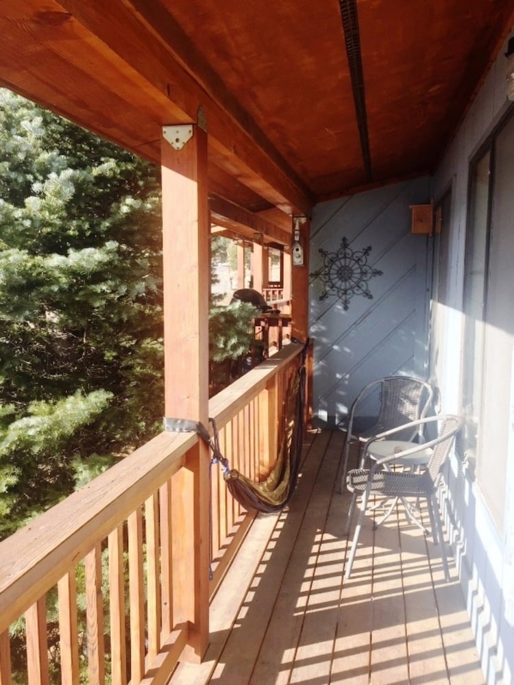 Condo, 2 Bedrooms, 2 Bathrooms photo 2