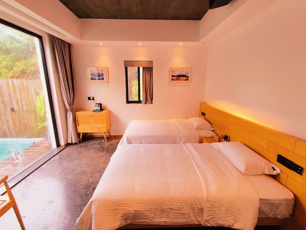 Exclusive Twin Room, Mountain View photo 3