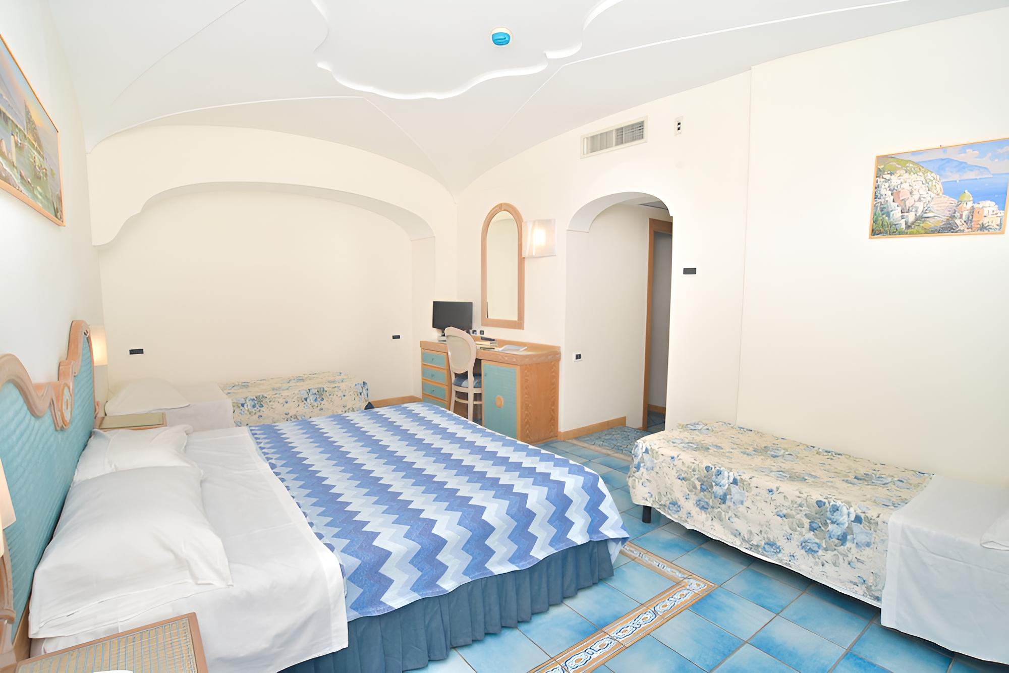 Superior Triple Room photo 1