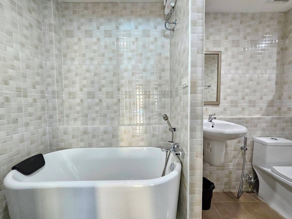 Single Room, Pool View - Photo 6