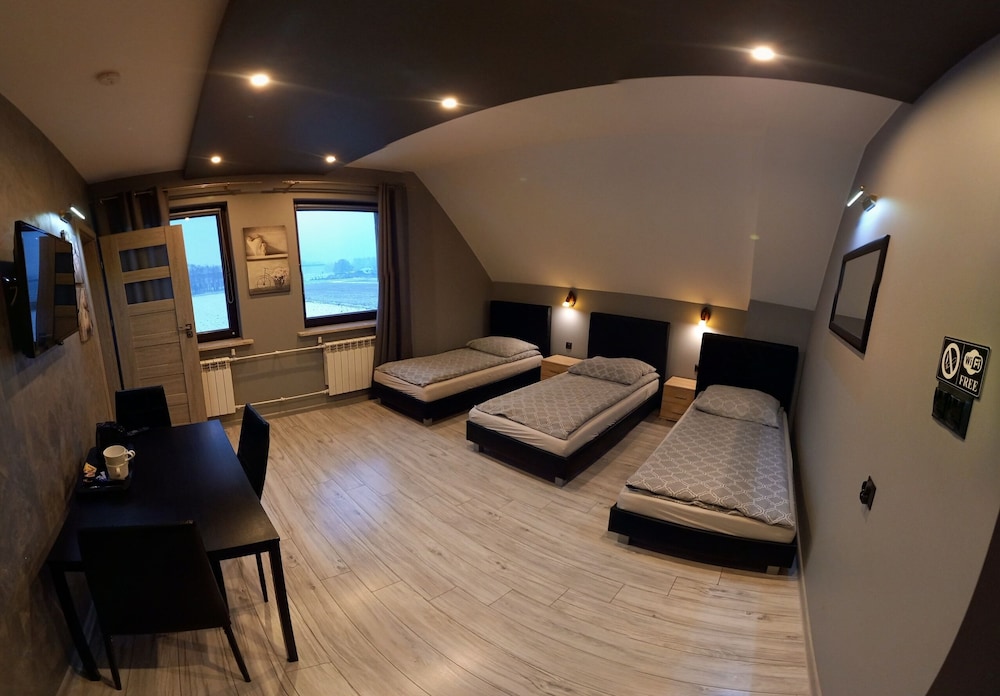 Triple Room, Ensuite, Garden View photo 1
