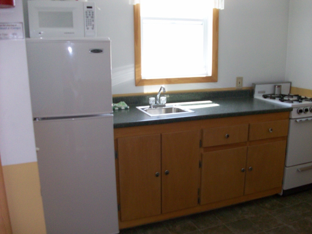 Classic Cottage, 2 Bedrooms, Kitchenette photo 2