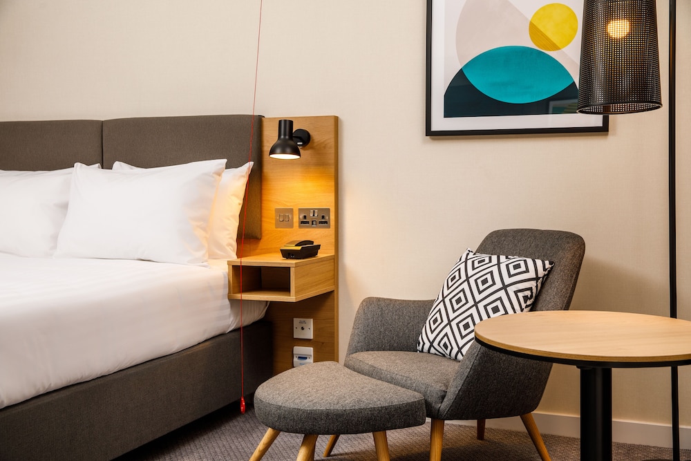 Room, 1 Queen Bed, Accessible - Photo 3