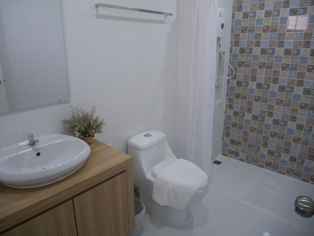 Superior Room, 1 Bedroom - Photo 5