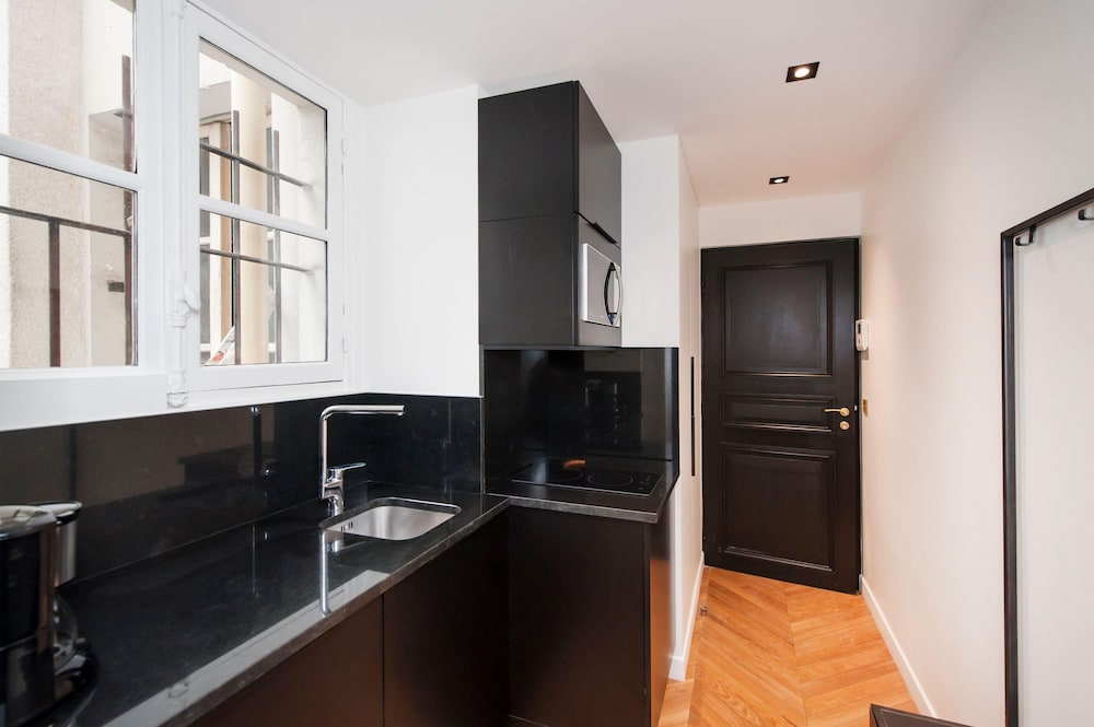 Apartment photo 3