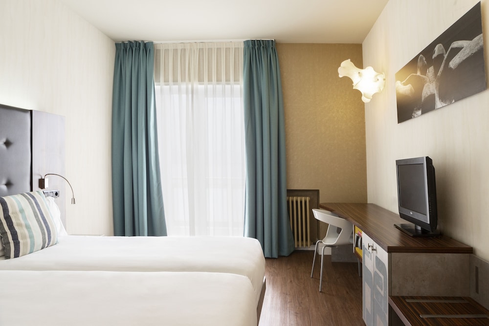 Superior Double Room, Balcony, Sea View - Photo 2