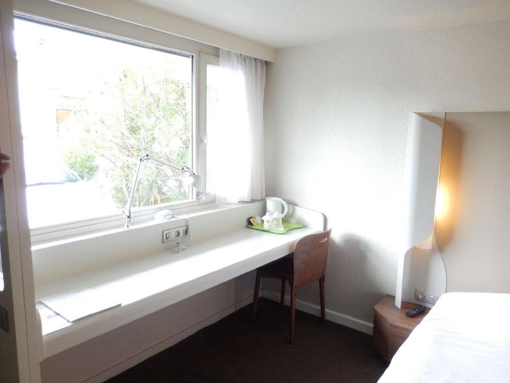 Standard Room, 1 Double Bed - Photo 7