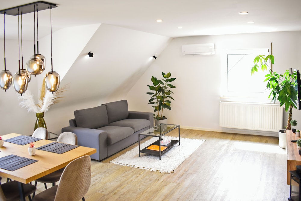 Family Condo, 1 Queen Bed with Sofa bed photo 2