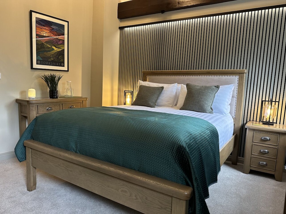 Signature Double Room, Ensuite, River View (1657 Collection ) photo 3