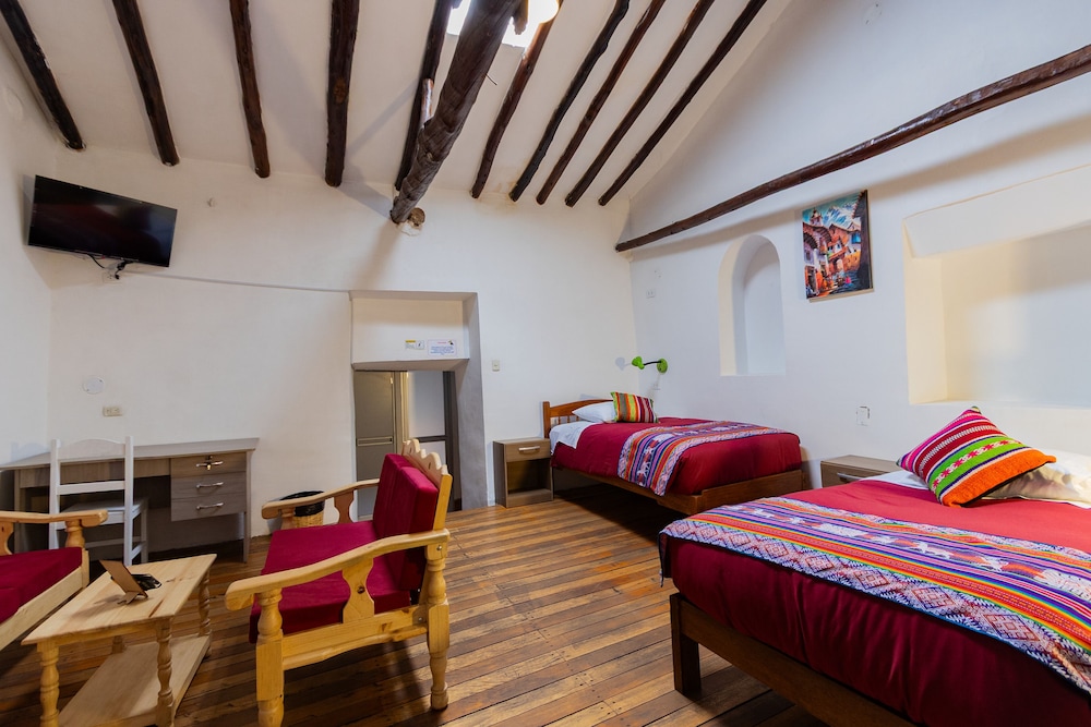 Comfort Triple Room, 3 Twin Beds, Private Bathroom photo 2