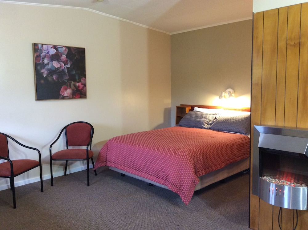 Family Suite, 1 Bedroom, Non Smoking, Kitchen (Family Unit) photo 1