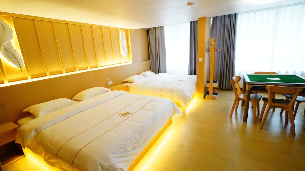 Deluxe Quadruple Room photo 2