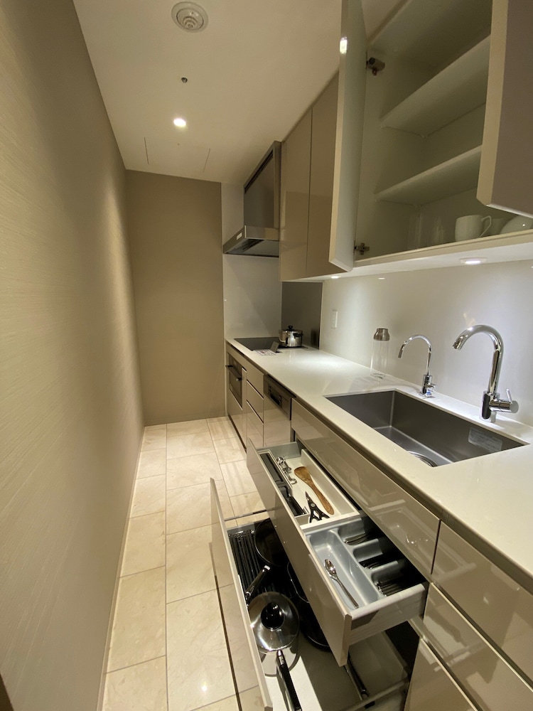 One-Bedroom Executive - Photo 11