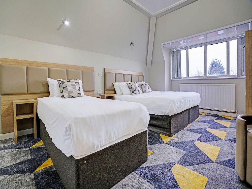 Standard Room, Multiple Beds (Family) photo 1