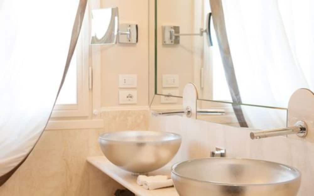 Classic Room - Photo 5