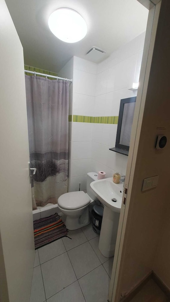 Basic Triple Room photo 2
