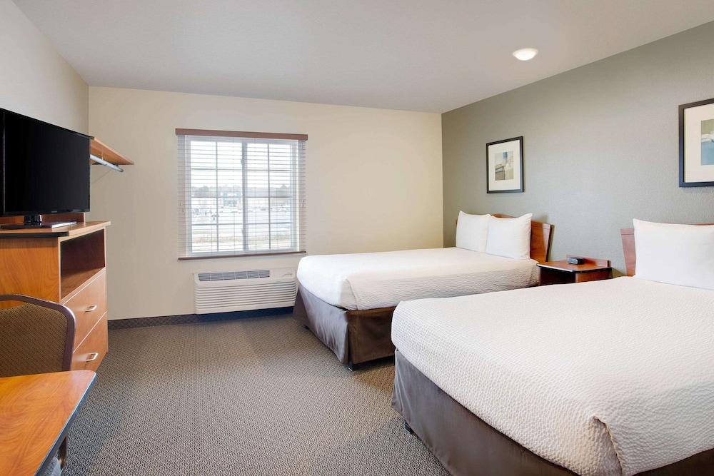 Room, 2 Queen Beds, Smoking photo 2
