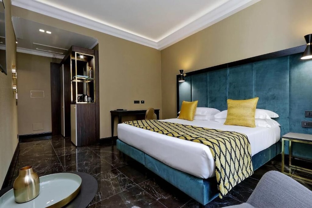 Classic Quadruple Room photo 2