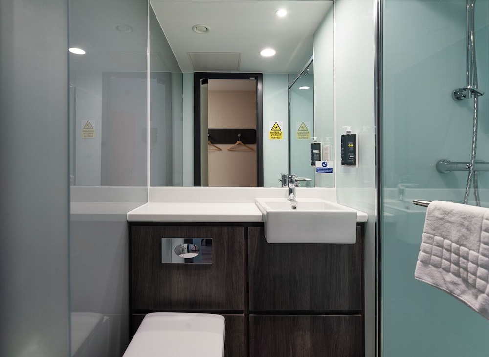 Family Triple Room - Photo 4