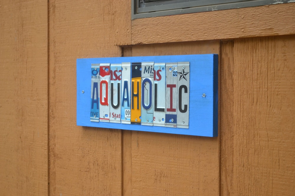 #3 Aquaholic photo 2